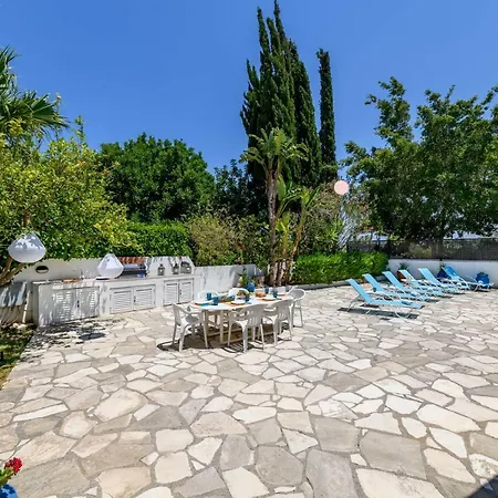 Saint Elias Villa *